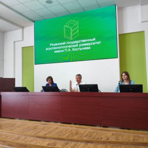 Будущее начинается с голоса: председатель Избиркома Рязанской области встретился со студентами РГАТУ