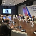 В Библиотеке имени Горького состоялась очередная пресс-сессия Общественного штаба по наблюдению за выборами Секретарь Избирательной комиссии Рязанской области Сергей Скобелев озвучил данные о явке, о количестве наблюдателей и рассказал о ходе третьего дня голосования: «Сегодня работа на всех избирательных участках идет в штатном режиме. Жалоб о нарушениях избирательного законодательства в Избирательную комиссию Рязанской области не поступало. Работа горячей линии продолжается, избиратели могут обратиться для уточнения адреса помещения для голосования, в котором они могут реализовать свое активное избирательное право».