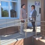 полномоченный по правам человека в Рязанской области Наталья Епихина совместно с председателем ТИК Милославского района Олесей Волковой посетили избирательный участок № 231.